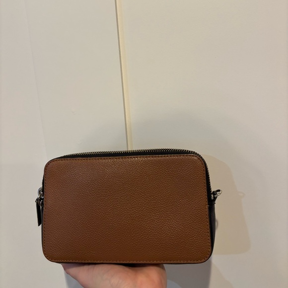 KATE SPADE Margaux Leopard Haircalf Small DoubleZip Convertible Crossbody
🚫strap - Picture 2 of 9